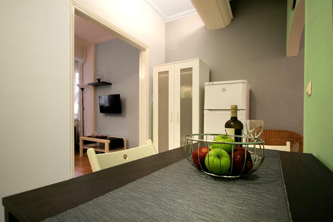 Luxury Flat In Kolonaki, 3' Metro Daire Atina Dış mekan fotoğraf